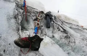 Po 40 latach znaleziono w topniejącym lodowcu ludzkie szczątki