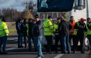 Protest przewoźników na granicy. Ukraina zapowiada pozwy