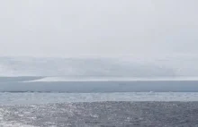 Antarktyda. Największa góra lodowa świata A23a znów płynie. Widać ją na nagraniu