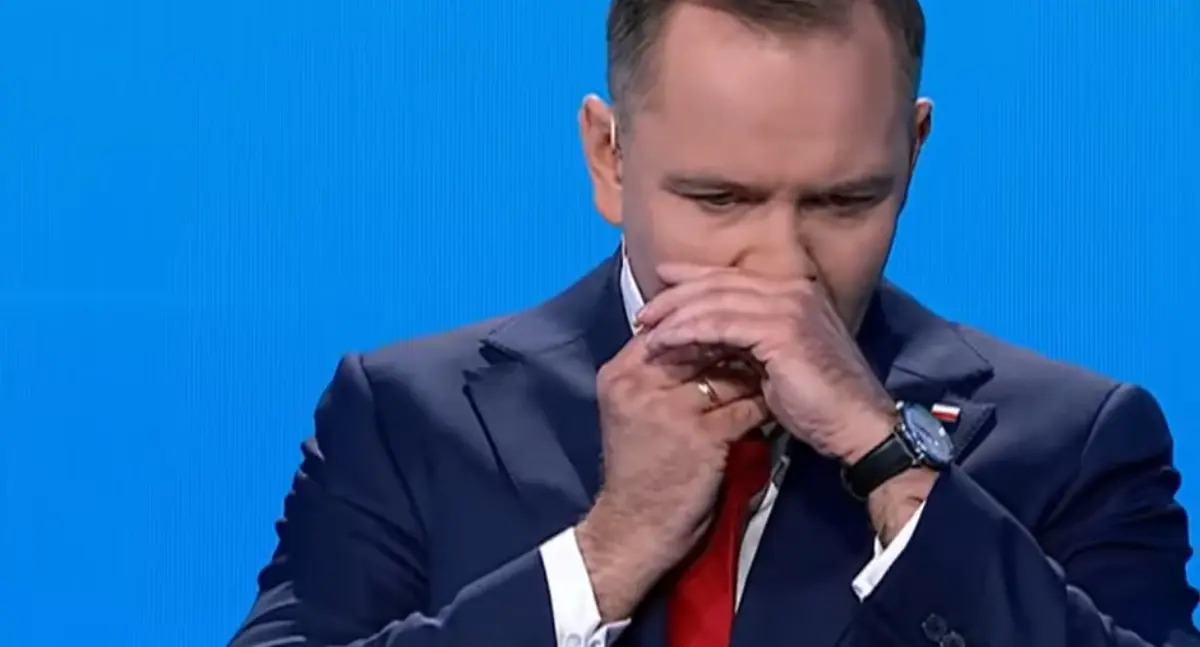 Nawrocki przyznał się do zażycia "woreczka nikotynowego" podczas debaty na żywo