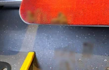 Fekalia w autobusie w Warszawie. "Brak słów na takie bydło"