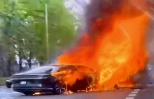 Spektakularny pożar jedynego takiego auta elektrycznego w Polsce!