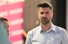 Krzysztof Śmiszek przerywa milczenie ws. swojej choroby. "Chciałem wszystkich us