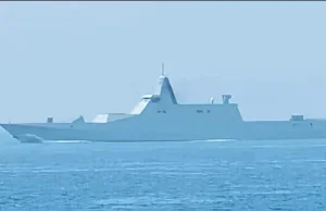 Chiny mają nowy okręt wojenny. To nieznana korweta typu stealth