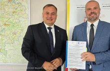 Miliony z budżetu, milczenie urzędu. Dwa wątki i jedno nazwisko