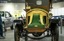 Mistrz blacharstwa pojazdowego sam odbudował Renault z 1906 roku