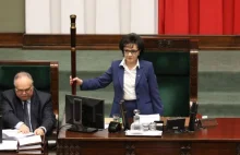 PiS ukradł Wrocławiowi jednego posła. Skorzystać może Elżbieta Witek