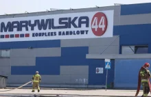Dramat kupców z Marywilskiej 44. Dużo niejasności wokół pożaru hali w Warszawie