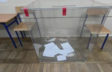 Incydent w Płocku. Członkini komisji wyborczej wykluczona z pracy