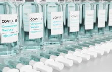 Koncern przyznał przed sądem, że szczepionka na COVID może powodować zakrzepy.