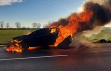 Spłonął nieoznakowany radiowóz (foto) - Magazyn reporterów - portal informa