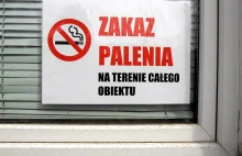 Chemia w e-papierosach może uzależniać bardziej niż nikotyna. To nie wszystko