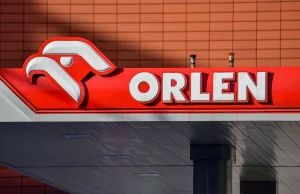 Pracownicy Orlenu dostali po 6 tys. zł premii na Boże Narodzenie