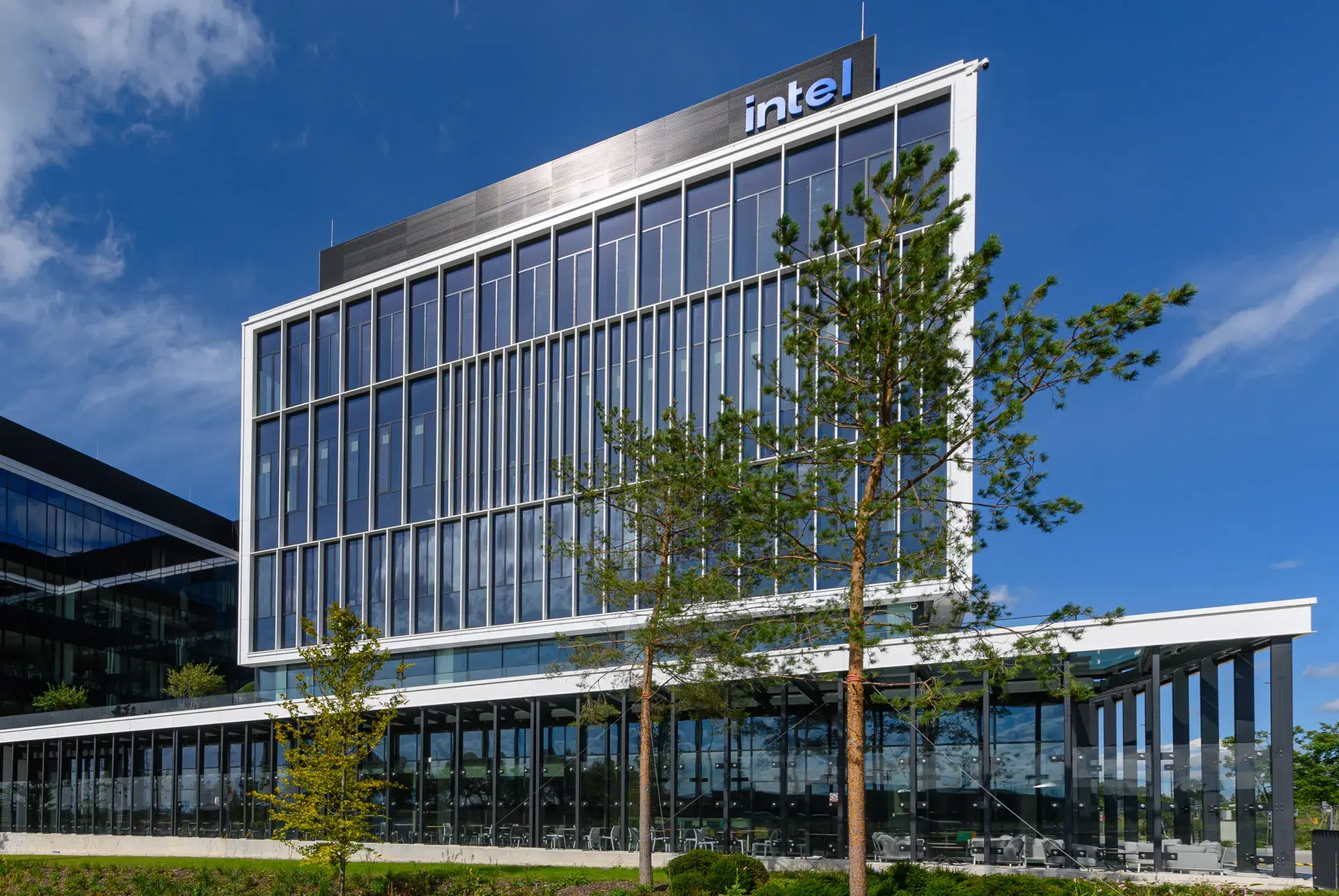 Udziały w Intelu przejmie państwo. 10 proc. w rękach rządu USA