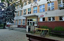 Warszawa: Zwłoki młodej kobiety na boisku szkolnym