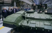 Toczą się z fabryk jak parówki? Rosja zwiększa produkcję czołgów