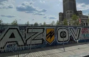 Ukraińskie graffiti pod Pałacem Kultury