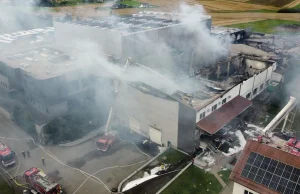 Pożar w fabryce Beskidzkie - informacje o produkcji i załodze. Brawa za postawę