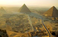 Życie budowniczych piramidy Cheopsa. Wielkie odkrycie archeologów.