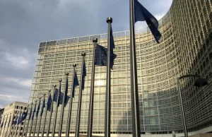 Eurokraci chcą odebrać państwom prawo weta