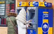 W bankomatach Euronetu czeka na klientów "pułapka". I to kosztowna!