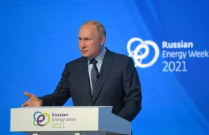 Putin zrzuca na Europę winę za kryzys energetyczny który wywołał Gazprom.