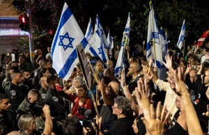 Tłumy w Izraelu domagają się dymisji premiera. "Do pudła".