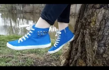 Jak odnowić poplamione trampki przy użyciu farby do ubrań? [NAGRANIE]