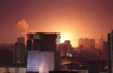 Filmik przedstawiający rosyjskie ataki rakietowe na stolicę Ukrainy