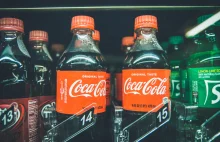 150 tys. butelek Coca-Coli wycofanych ze sprzedaży. "Poważne zagrożenie zdrowia"