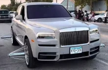 Skradziony Rolls Royce znaleziony z trzepaczkami na felgach