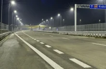 Szedł nocą po autostradzie. Tłumaczył, że tak ma bliżej