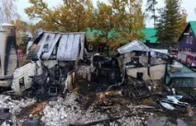 Ogień strawił magazyn firmy Dary Natury w Korycinach. Potrzebny wykop efekt