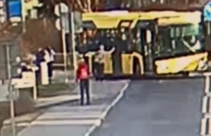 Gliwice. Zderzenie pieszego z autobusem. Kto zawinił? (wideo) - NaMasce