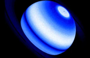 Pierścienie Saturna ogrzewają jego atmosferę