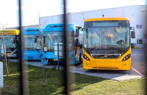 Pierwsze zwolnienia we wrocławskim zakładzie Volvo Buses. Prawie 400 osób straci