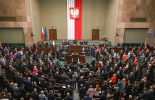 iPhone'y, MacBooki, ekspresy do kawy i inne. Posłowie szastają publicznymi