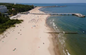 Puste plaże. Właściciele hoteli: Turystów jest mniej, nawet z Niemiec