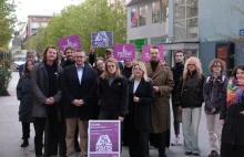 Deweloperzy wstrzymują sprzedaż mieszkań, żeby sztucznie podbijać ceny