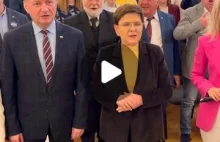 Szydło z Błaszczakiem skandują Nawrockiego