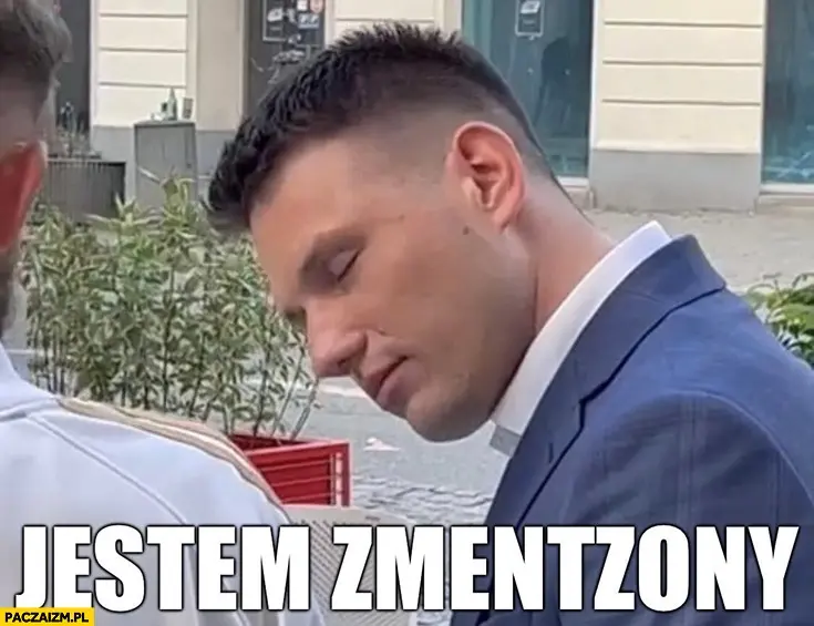 Czemu Mentzen ucieka przed pytaniami dziennikarzy?