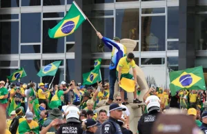 Jak USA zapobiegło wojskowemu zamachowi stanu w Brazylii po przegranej Bolsonaro