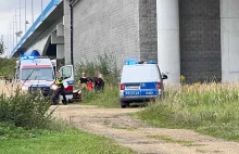 Pacjent uciekł z karetki i wskoczył do Wisły
