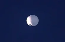 Chiński balon szpiegowski przelatuje nad USA.