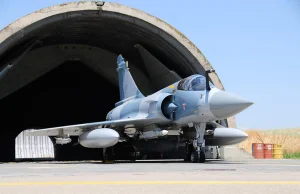 Samoloty na sprzedaż. Grecja chce pozbyć się Mirage 2000