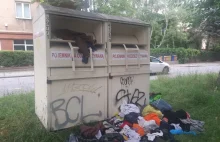 Koniec odzieżowych kontenerów PCK? Komentarz rzecznika firmy Wtórpol