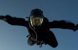 MISSION IMPOSSIBLE 7: 60-letni Tom Cruise walczy z grawitacją i skacze z fiordu