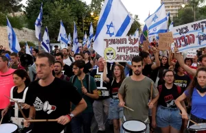Żydzi idą na Jerozolimę. "Upadek demokratycznego Izraela"
