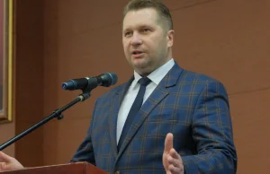 Czarnek daje 7,5 mln zł na badanie chrystianofobii w Polsce