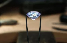 Krach na rynku diamentów naturalnych, tracą w starciu z laboratoryjnymi!